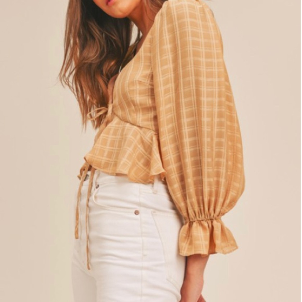 Taupe Geo Print Tie Front Crop Top - Picture 3 of 5